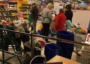 Sbírka potravin a drogerie v Tescu Přelouč - celkem 532 kg! Děkujeme!